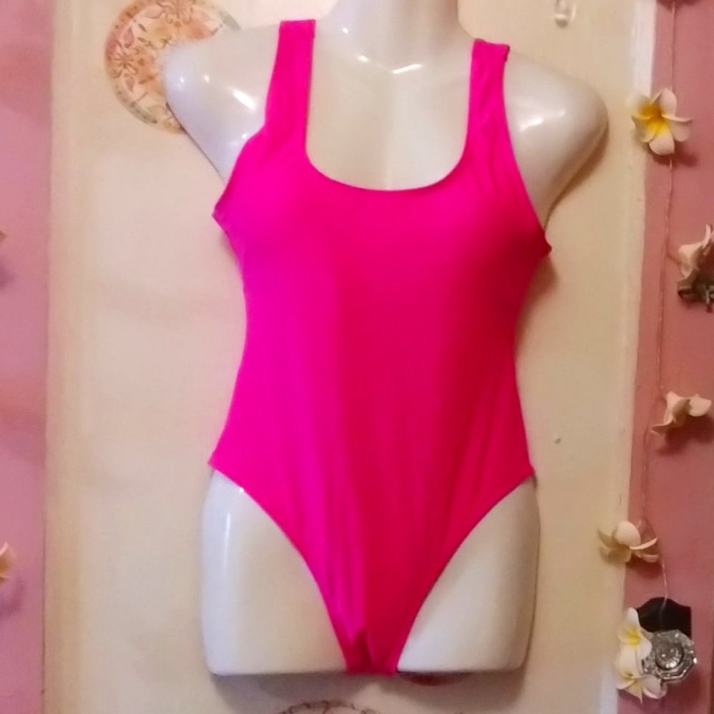 Miaiulia (XS) Hot Pink Tank Style One Piece